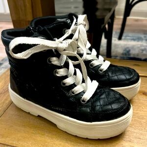 Girls platform Sketchers shoes